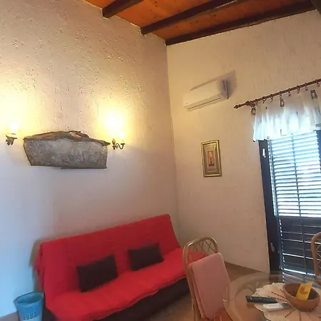 Kleine Mit Schoenem Balkon By Interhome Apartamento Funtana