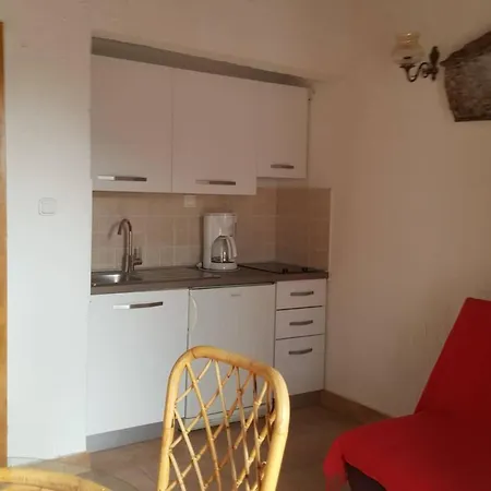 Kleine Mit Schoenem Balkon By Interhome Apartamento Funtana