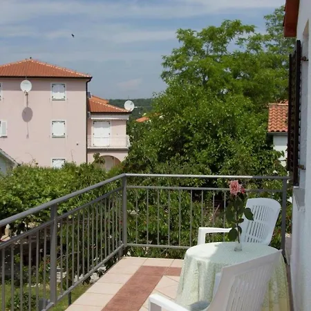 Kleine Mit Schoenem Balkon By Interhome Apartamento *